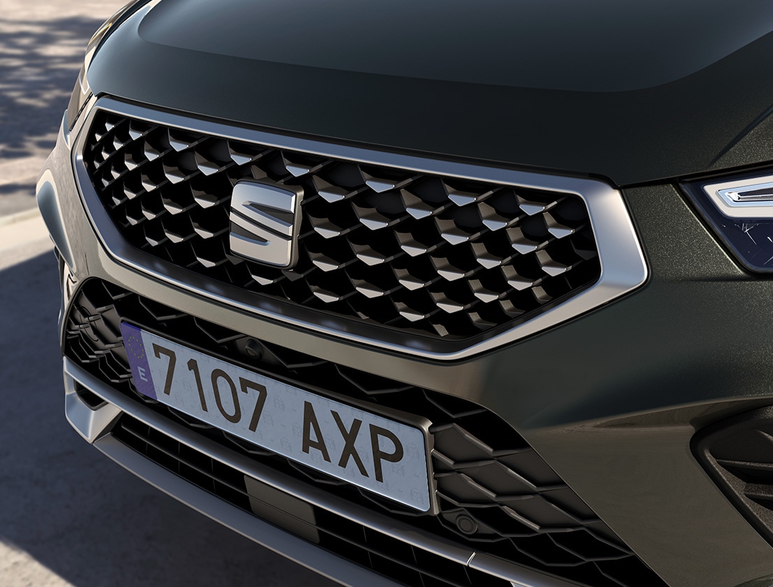 seat-ateca-dark-camouflage-colour-front-grill