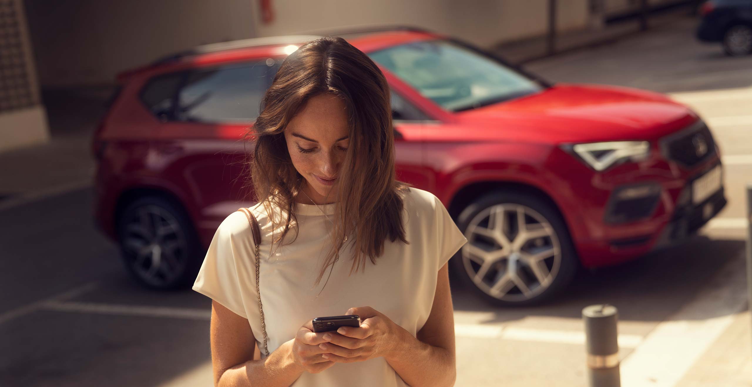 SEAT Ateca SUV remote access through seat connect app on smart phone