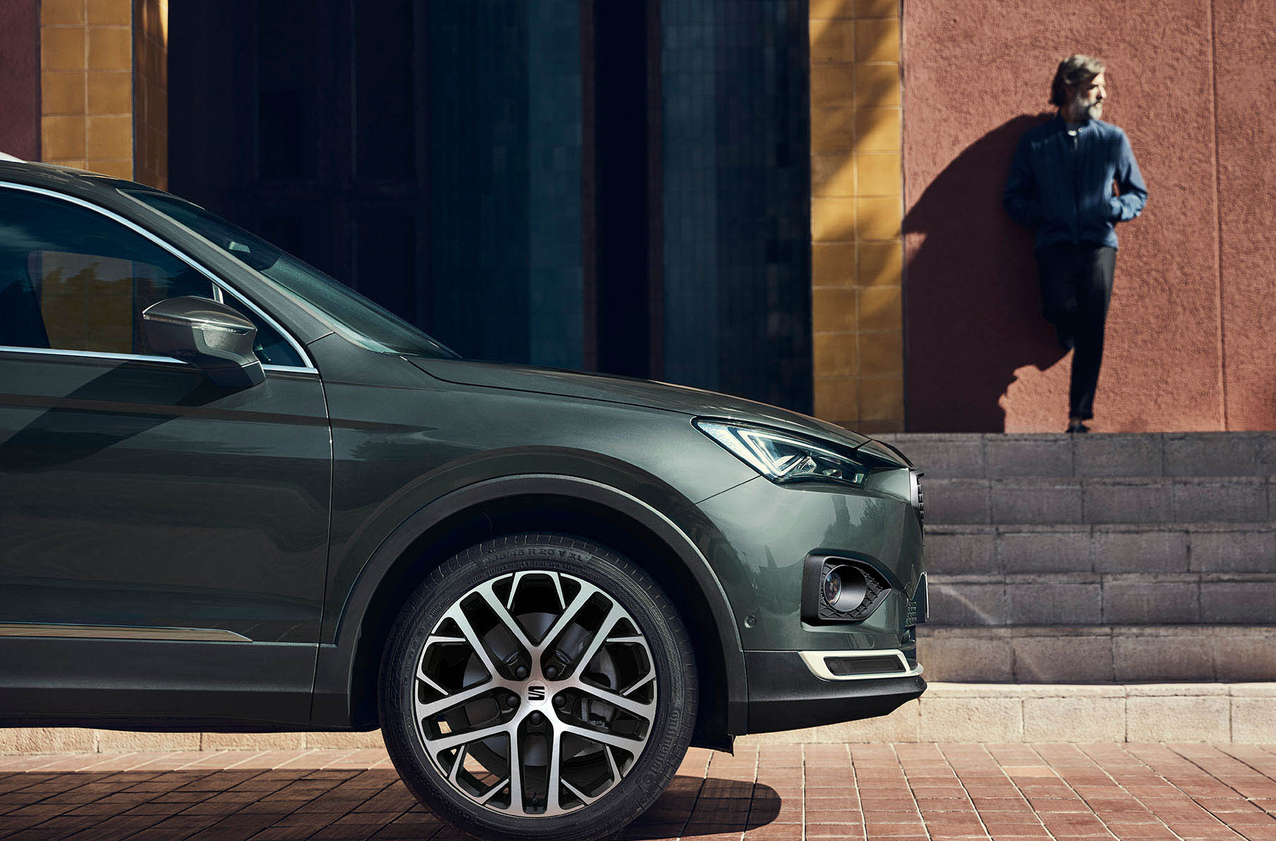 The new SEAT Tarraco XPERIENCE with 20” Nuclear Grey Alloy Wheels