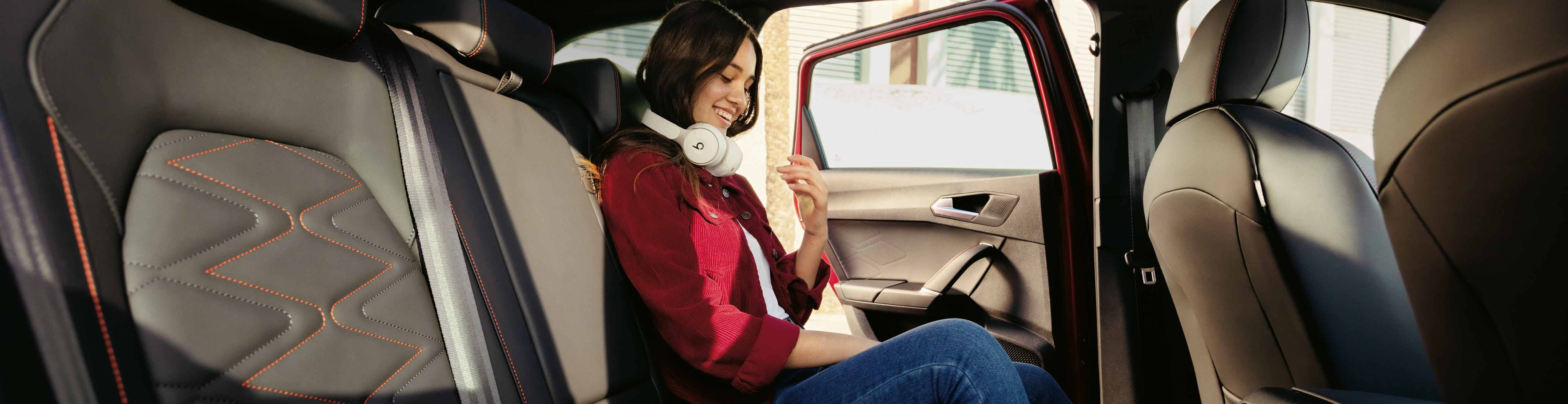 New SEAT Leon Sportstourer Sports Seat